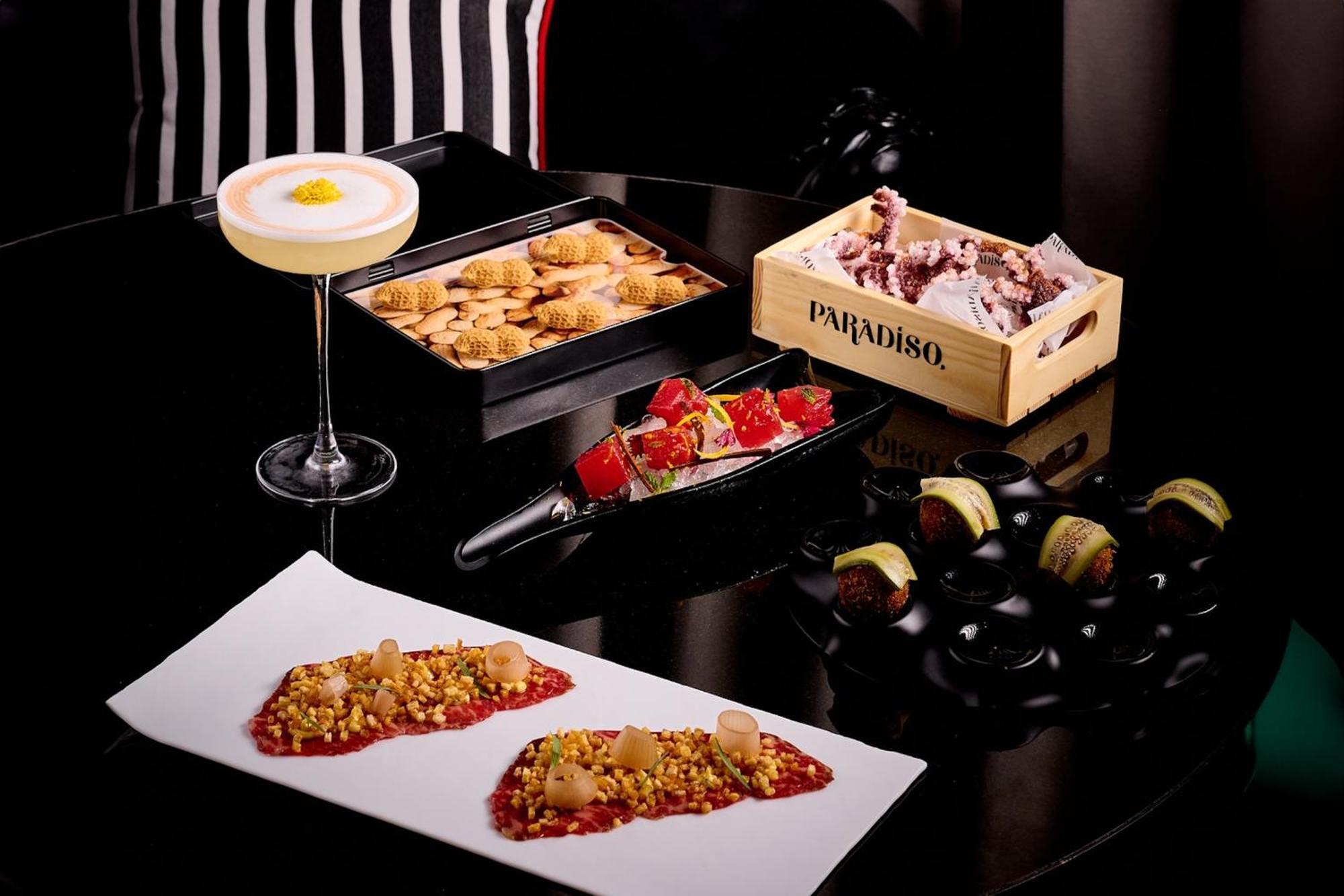 Five Luxe Hotel Дубай Екстериор снимка Paradiso cocktail and tapas