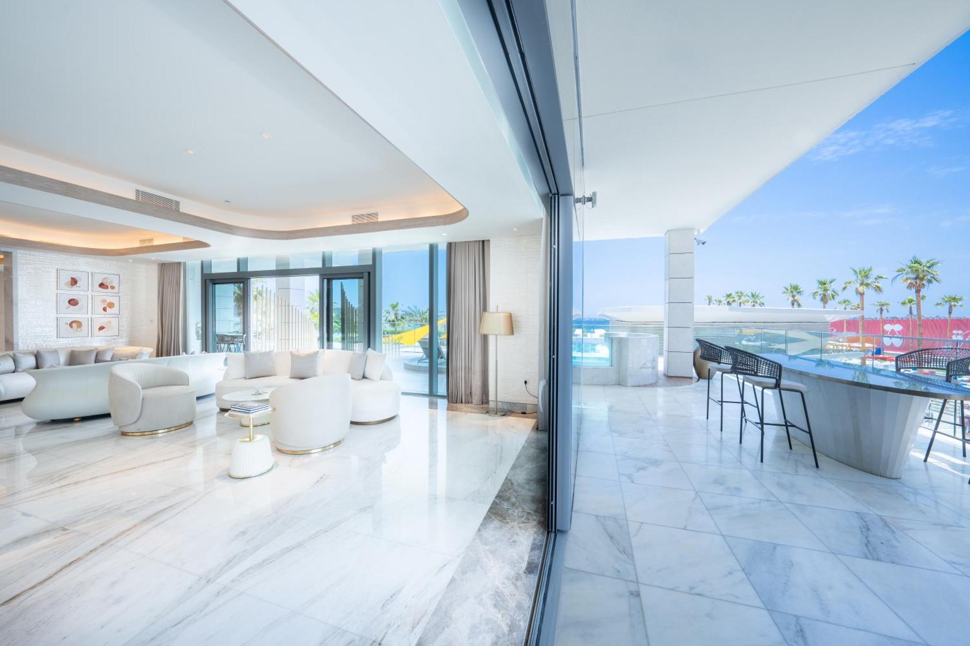 Five Luxe Hotel Дубай Екстериор снимка Interior of the penthouse