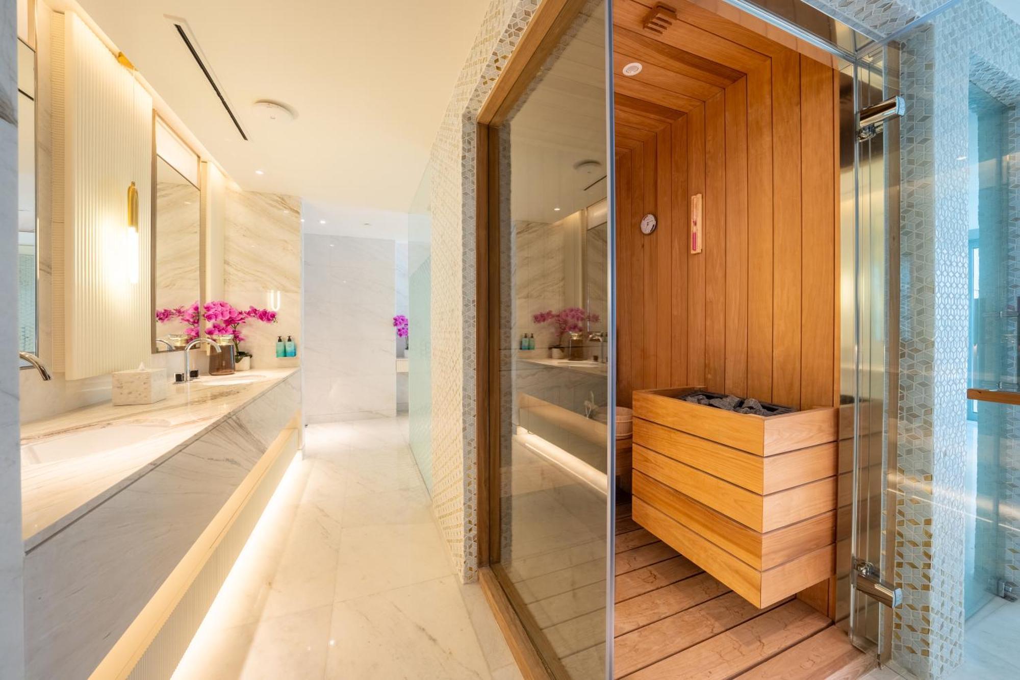 Five Luxe Hotel Дубай Екстериор снимка Sauna at The Spa at The Atlantis