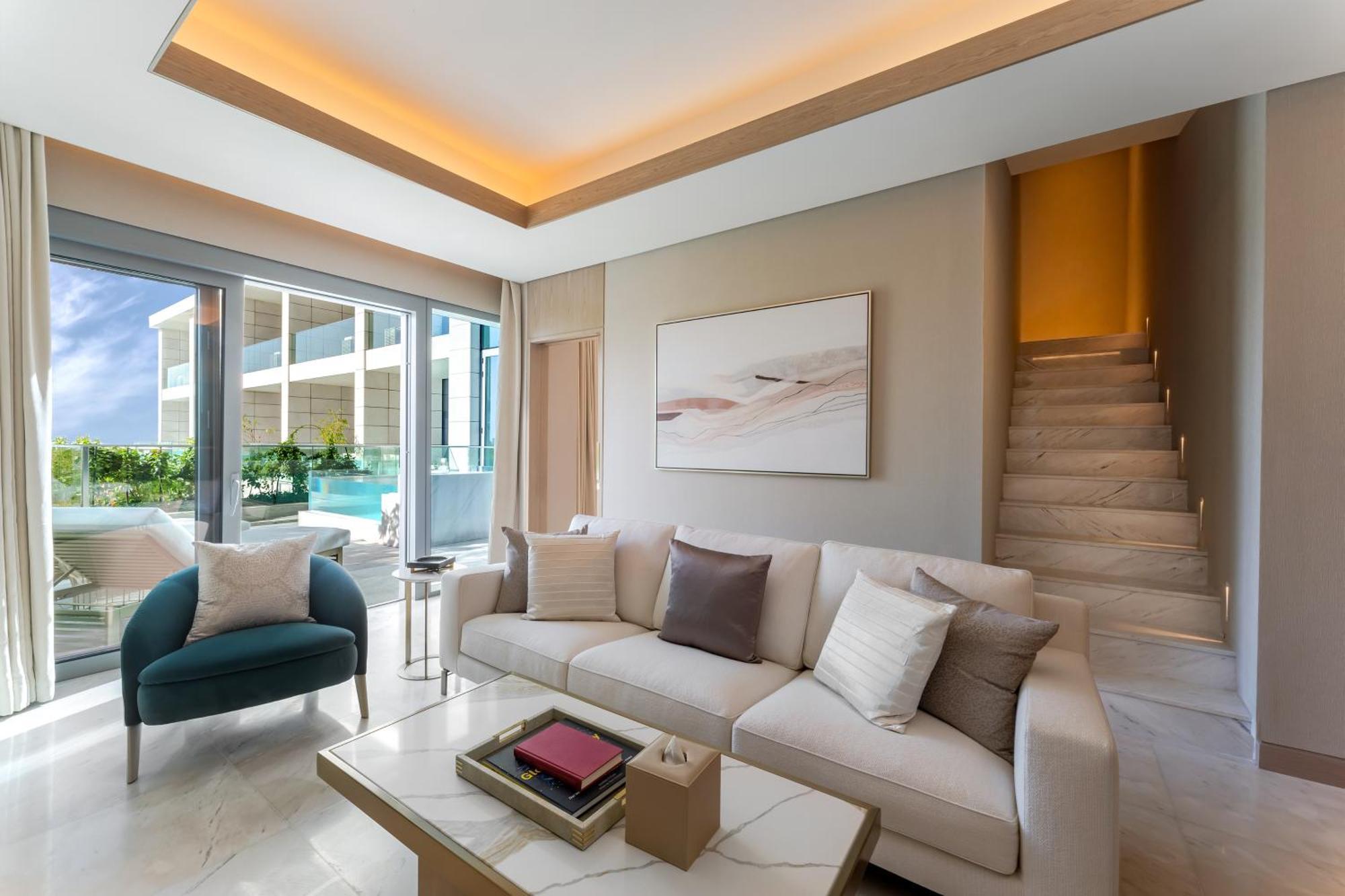Five Luxe Hotel Дубай Екстериор снимка Living room